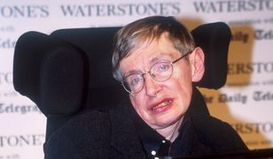 Stephen Hawking pił z ambasadorem z Polski. "W Warszawie nikt nie pytał, czy polać"