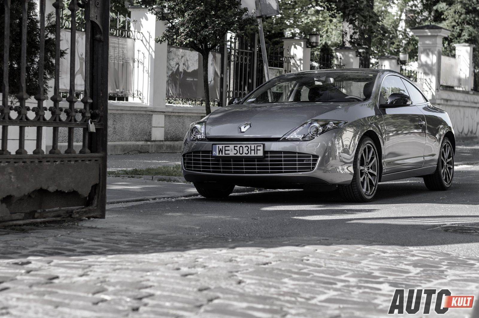 Renault Laguna Coupé 2,0 dCi 4Control - test [galeria zdjęć] 7