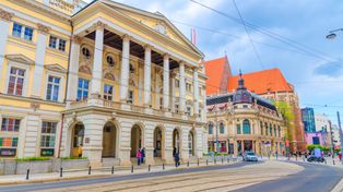 Wrocław: "Straszny dwór" Stanisława Moniuszki - wielka premiera na początek nowego sezonu artystycznego. To będzie widowisko!