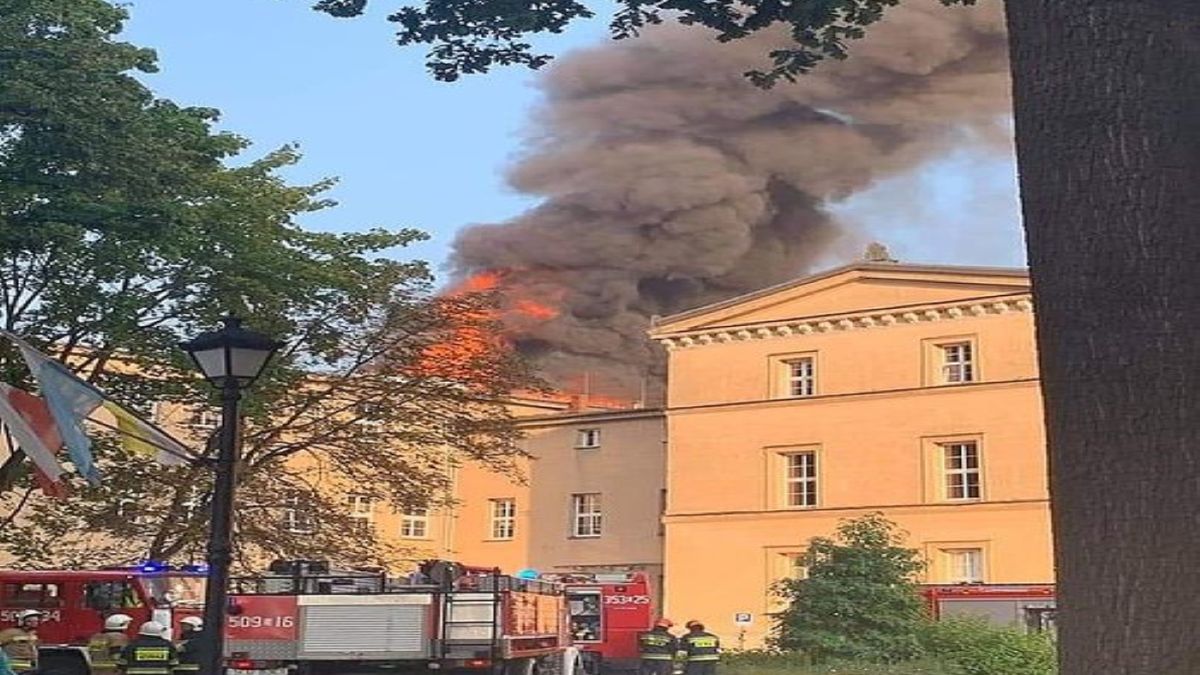 W Zespole Szkół im. św. Edyty Stein w Lublińcu wybuchł pożar