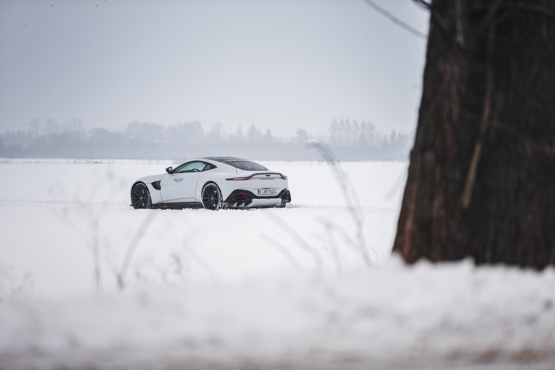 Aston Martin Vantage (2022)