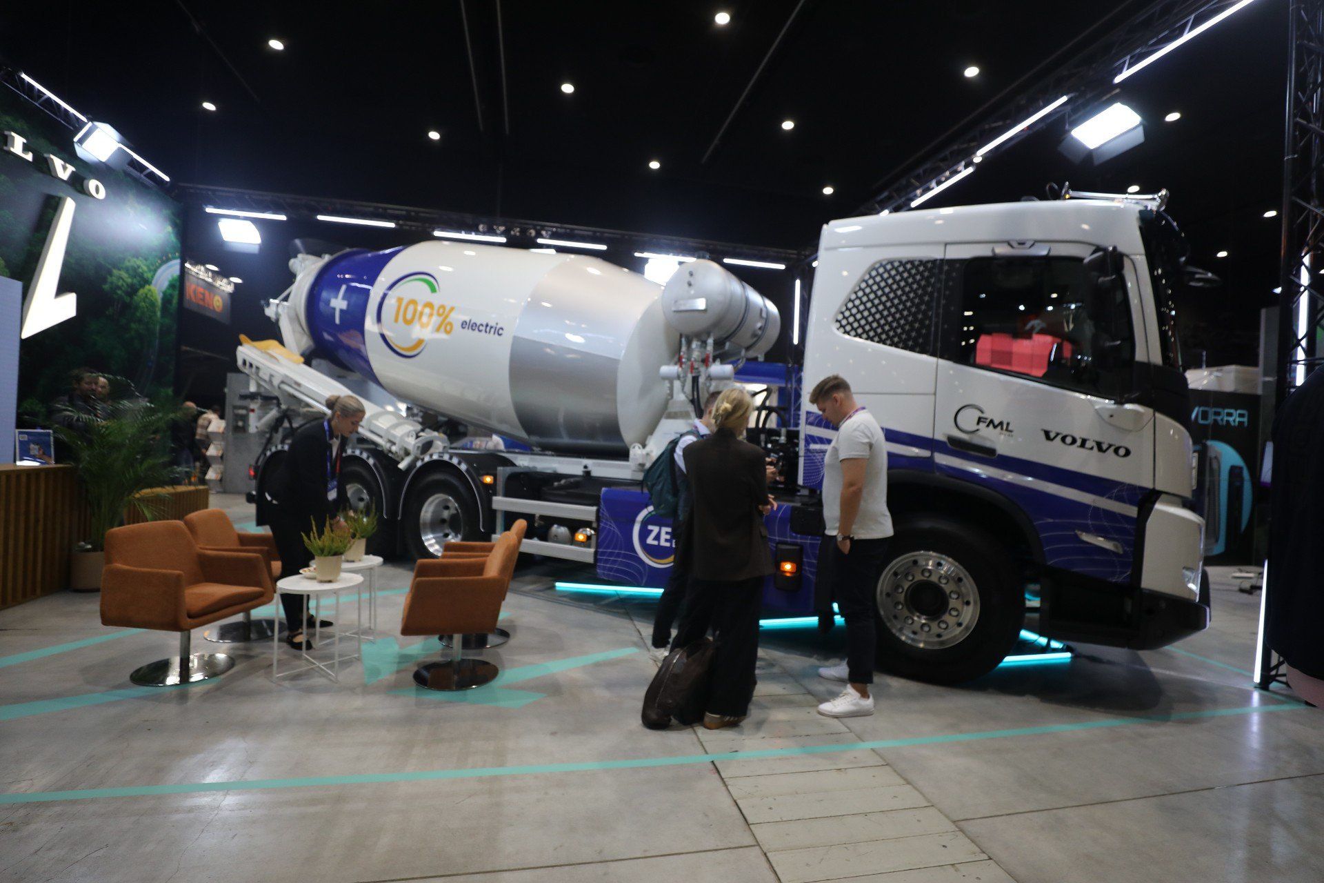 Kongres Nowej Mobilności w Katowicach. Podpisano porozumienie sektorowe ułatwiające przyłączenia stacji ładowania aut elektrycznych do sieci