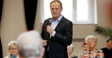 Po tym pomyśle zawrzało. Teraz Tusk broni "babciowego"