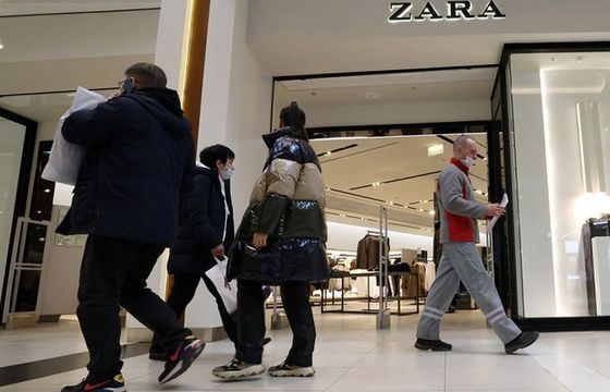 Właściciel Zary zamyka 502 sklepy w Rosji i platformę internetową