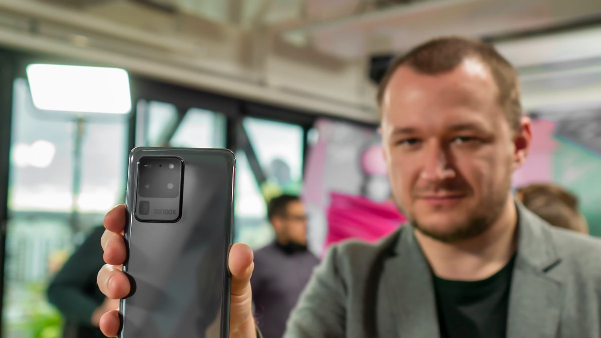 Samsung Galaxy S20 w naszych rękach. Świetne smartfony skryte za marketingowym bełkotem 1