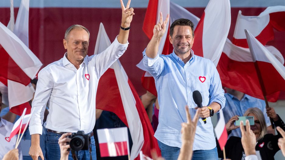 Donald Tusk  and Rafal Trzaskowski (R) during a campaign meeting of the Civic Platform party ahead of parliamentary elections in Poland , in Otwock, Poland, September 25, 2023.
 POLAND OUT

 (Photo by Andrzej Iwanczuk/NurPhoto via Getty Images)