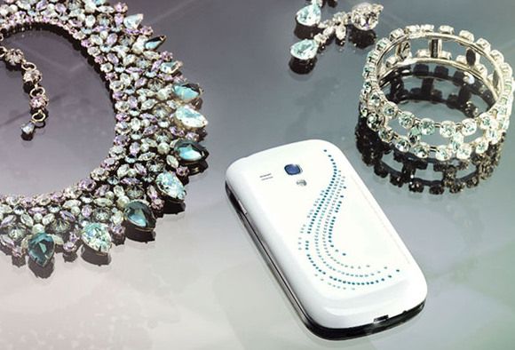 Galaxy S III mini Crystal Edition (fot. gsmarena.com)