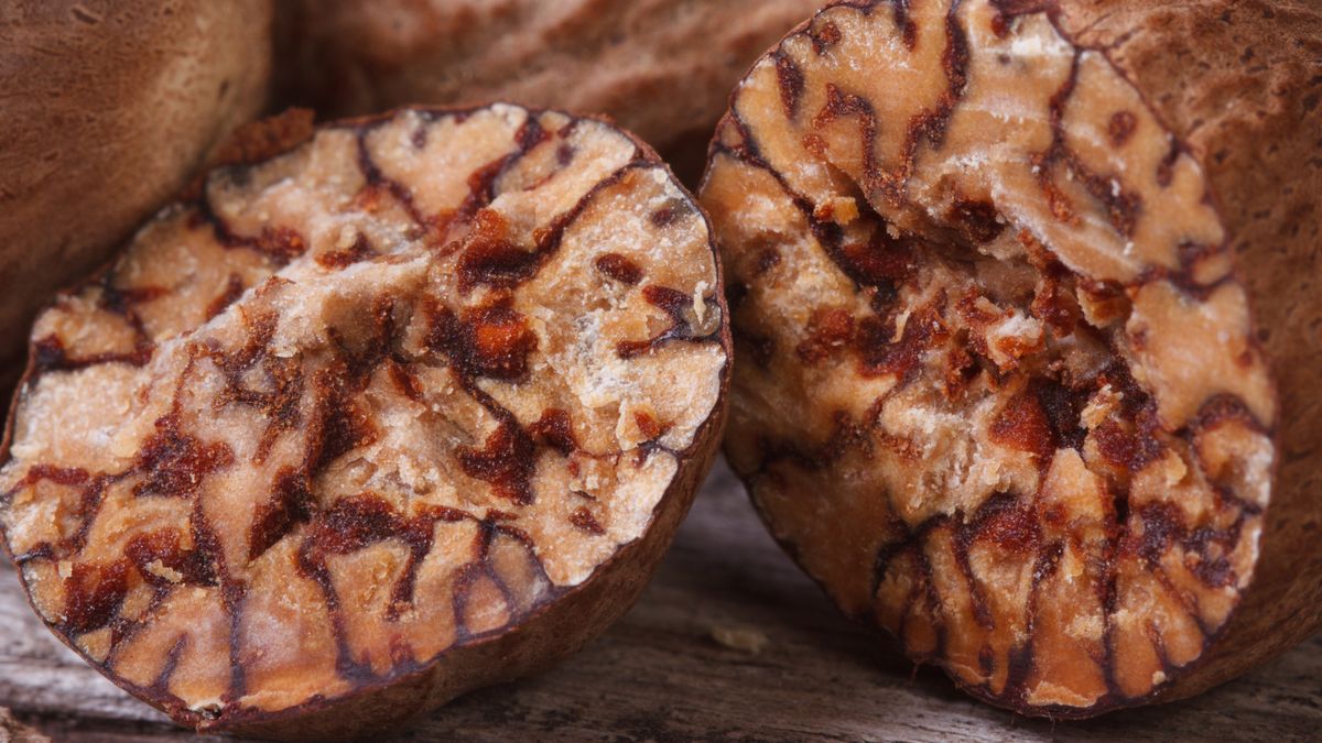 Gałkę muszkatołową można dodać do wypieków lub kawy