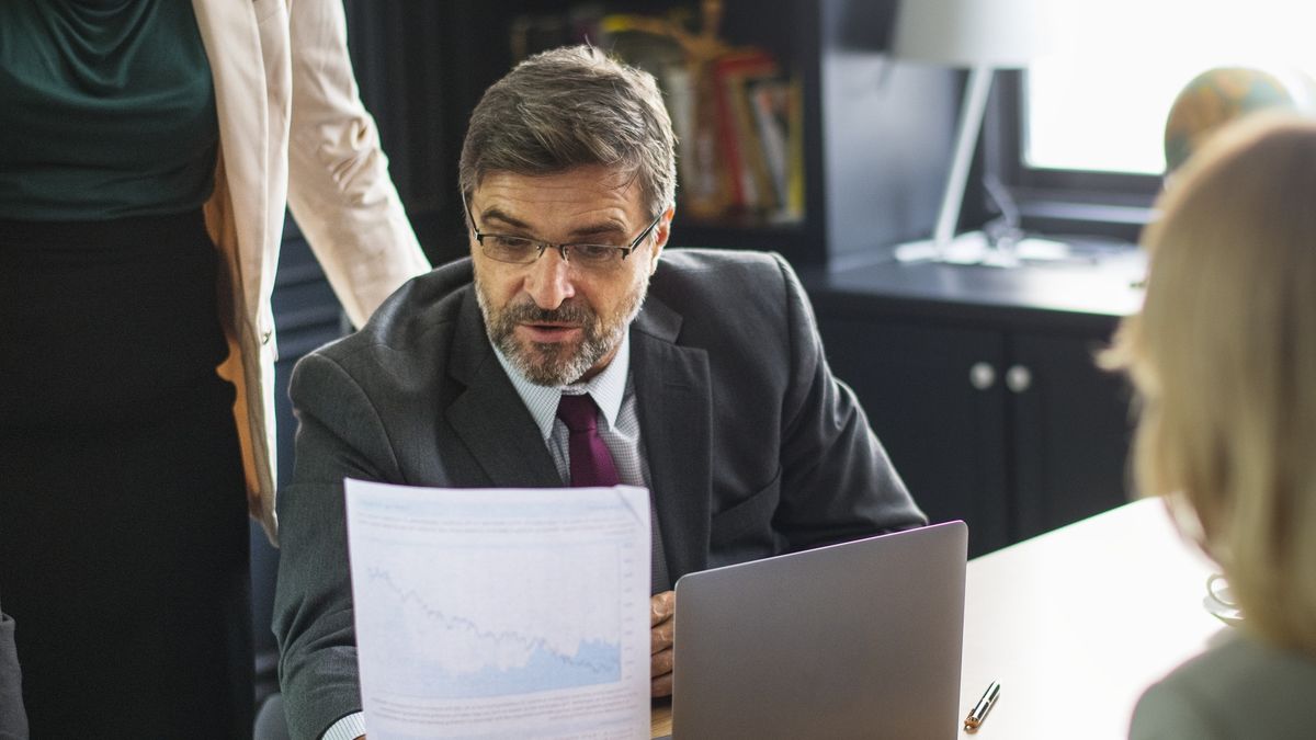 Starsi pracownicy są doceniani