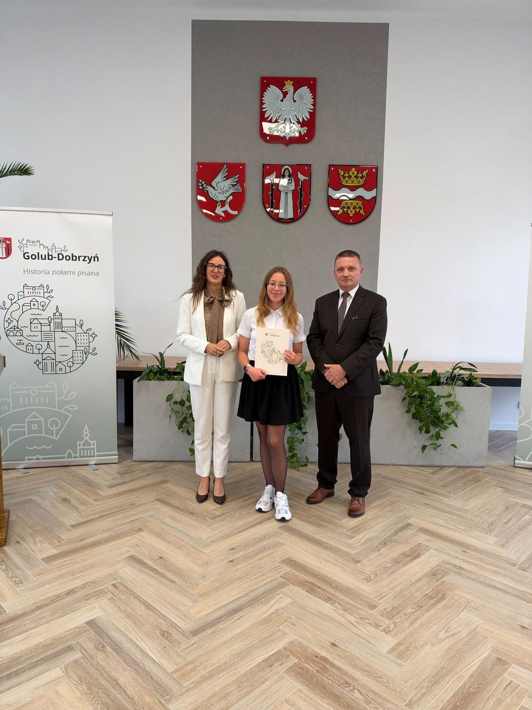 Nagrodzeni zostali uczniowie szkół podstawowych i liceum sztuk plastycznych