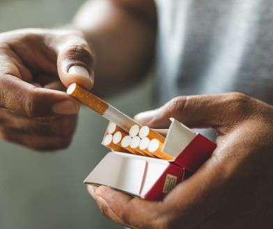 Władze Turynu walczą z palaczami. Wprowadzono nowy zakaz