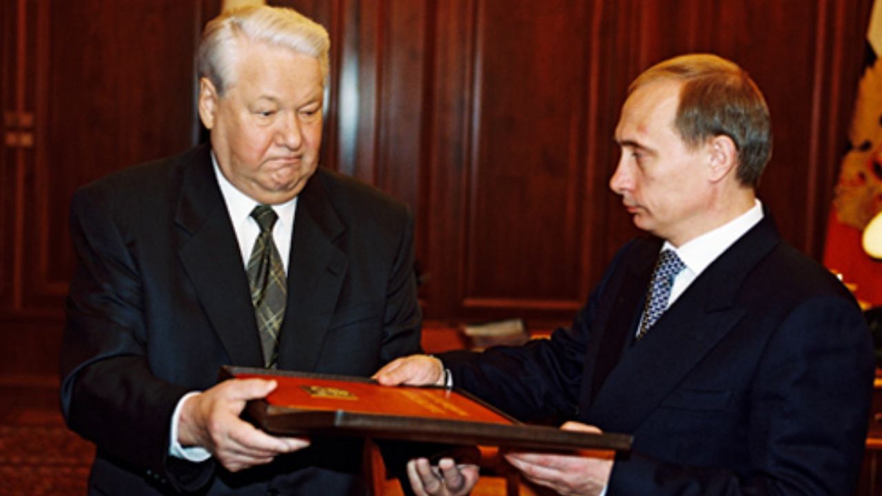 Przejęcie władzy w Rosji przez Putina. ''Zrobię wszystko, co w mojej mocy, żeby wygrał''