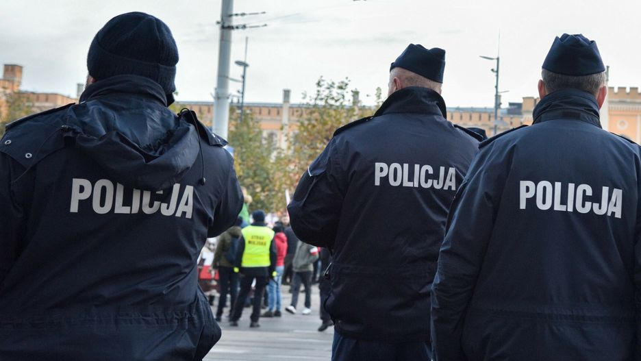 Komendanci mają stracić stanowiska