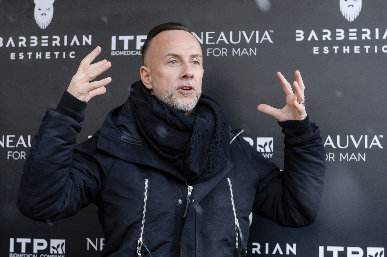 Nergal w kilka dni zebrał fortunę. Pieniądze płyną z całego świata