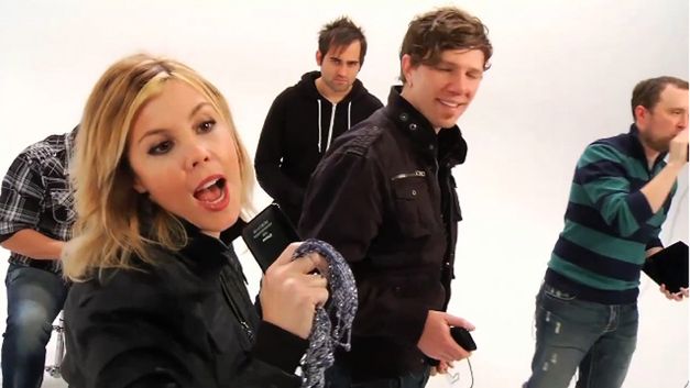 Największe muzyczne przeboje zagrane na urządzeniach z iOS [wideo] 1