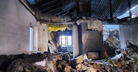 Dom strażaka doszczętnie spłonął w święta. Zbiera pieniądze na odbudowę