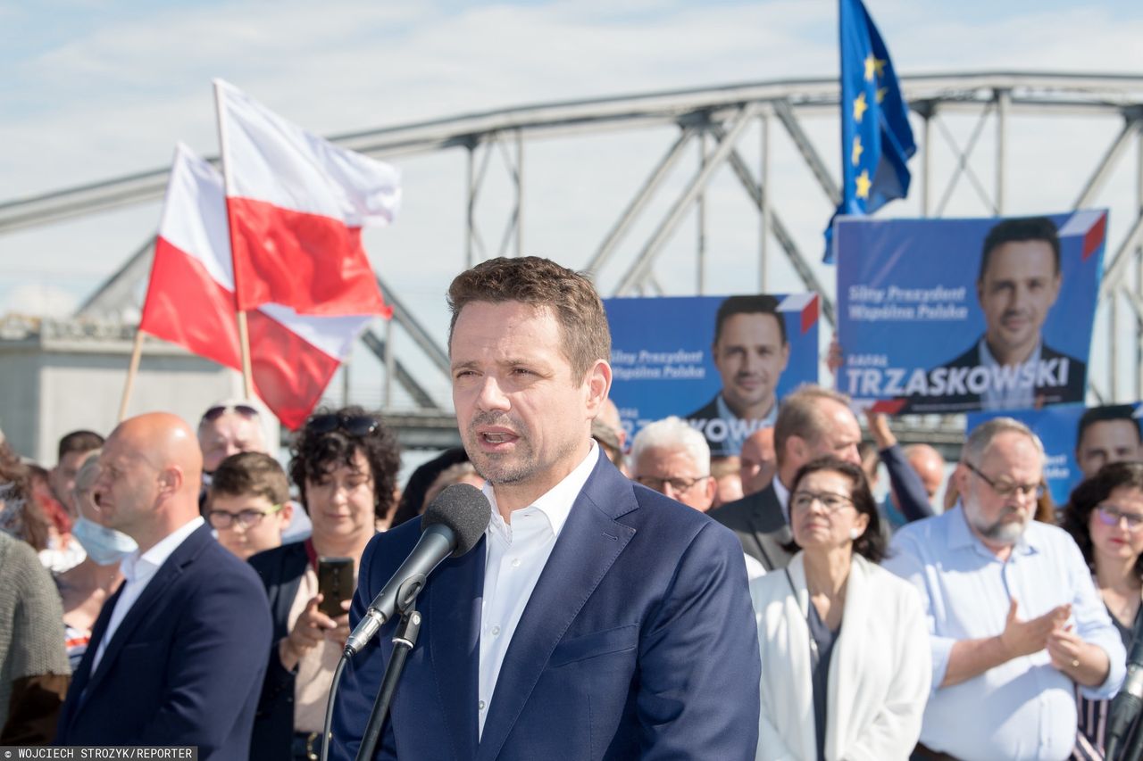 Rafał Trzaskowski wciąż jest negatywnie pokazywany w "Wiadomościach"