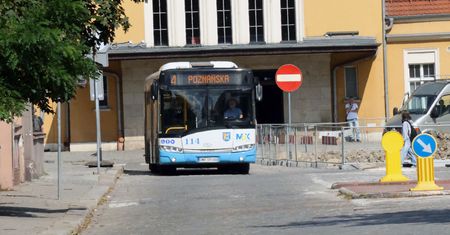 Bohaterska akcja kierowczyni autobusu. Użyła gazu i ujęła mężczyznę