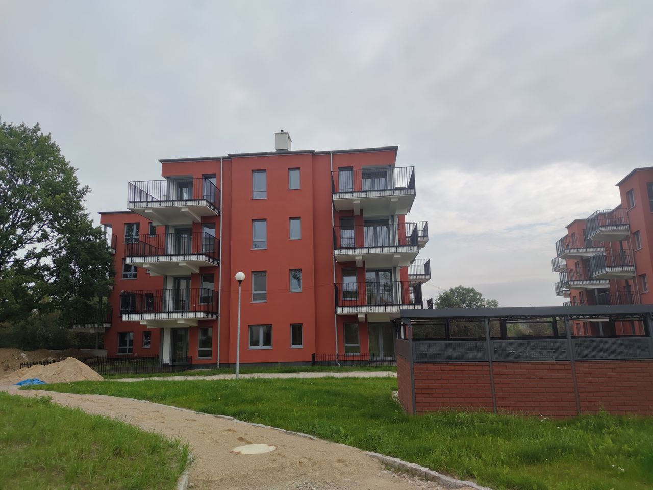 Co wpływa na wartość nieruchomości? Jak sprzedać i nie stracić?