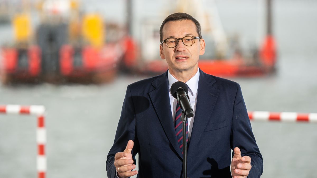 GDYNIA, POLAND - 2020/07/06: Prime Minister Mateusz Morawiecki speaks to the media during the event at the Port of Gdynia.The Prime Minister took part in the ceremonial signing of the cooperation agreement between the Central Communication Port (CPK) and the Port of Gdynia. (Photo by Mateusz Slodkowski/SOPA Images/LightRocket via Getty Images)