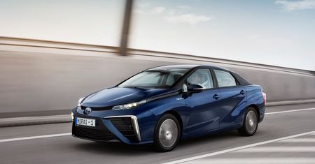 Ekologiczna Toyota Mirai na nowych zdjęciach