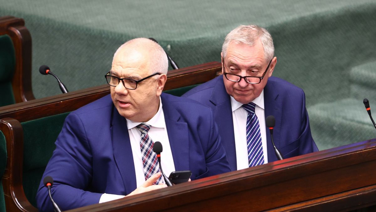 63. posiedzenie Sejmu IX kadencji
20.10.2022 Warszawa Sejm 63. posiedzenie Sejmu IX kadencji
Fot. Andrzej Iwanczuk/REPORTER
n/z: Jacek Sasin, Henryk Kowalczyk
Andrzej Iwanczuk/REPORTER