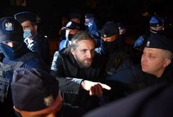 Dobromir Sośnierz zaatakowany przed Sejmem. Komentarz Radosława Sikorskiego