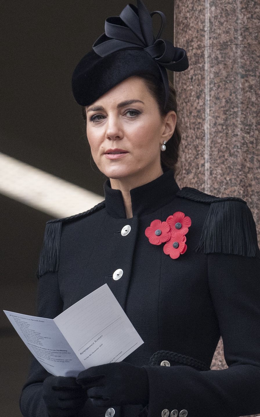 Rodzina królewska obchodzi Niedzielę Pamięci