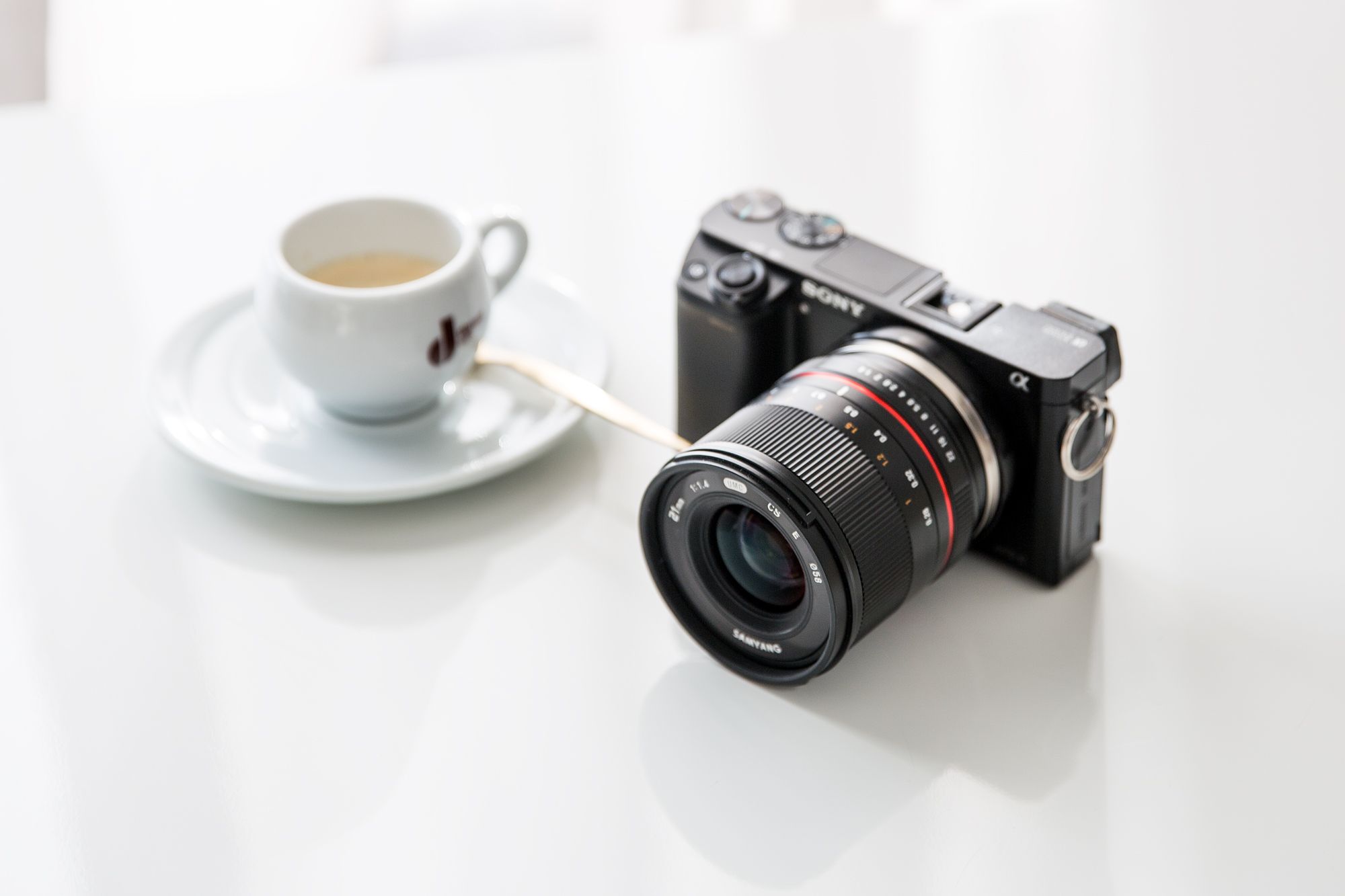 Samyang 21 mm f/1.4 ED AS UMC - manualna, jasna szeroka stałka w dobrej cenie [recenzja] 1