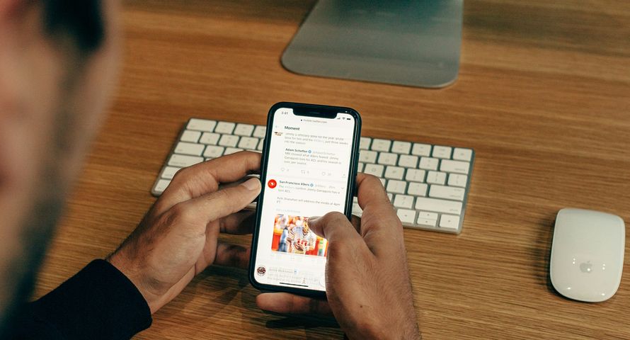 Fake newsy w Polsce najczęściej bazują na obrazach