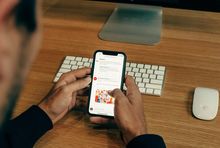 Fake newsy najczęściej można znaleźć w internecie 