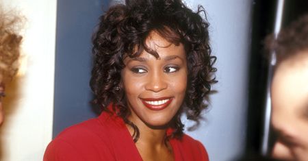 Oprah Winfrey ujawnia kulisy ostatniego spotkania z Whitney Houston. "Spadła ze sceny"