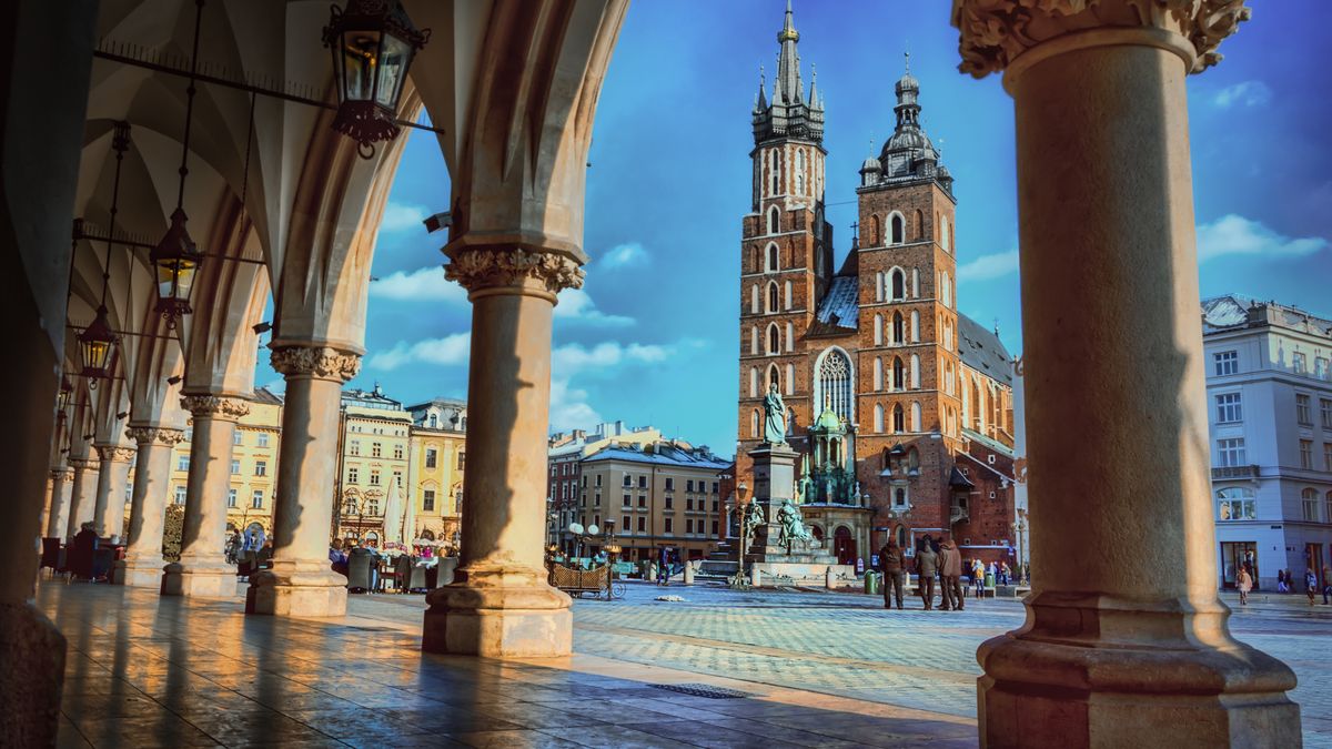 architecture, cathedral, church, city, kraków, krakow, poland, town, urban, old, cracow