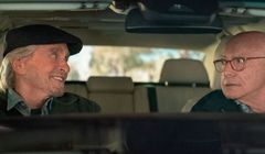 Alan Arkin i Michael Douglas w drugim sezonie serialu "The Kominsky Method"