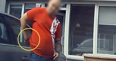 Wstrząsające sceny. Nagle wyciągnął broń. Wszystko się nagrało