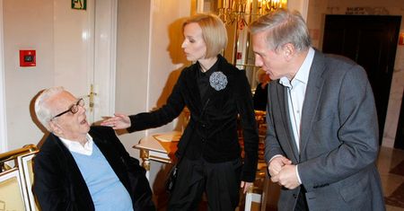 Żona czy służąca?