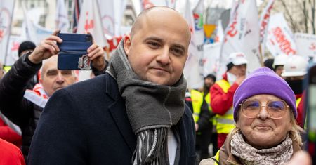 Immunitet Mateckiego. Wniosek w komisji. Hołownia: pora wyjść z lasu