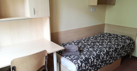 Więcej miejsc i wyższe ceny. Akademiki w Warszawie szykują się na studentów