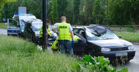 68-latek potrącony na pasach zmarł w szpitalu. Wiemy, który z pijanych obcokrajowców siedział za kierownicą volkswagena