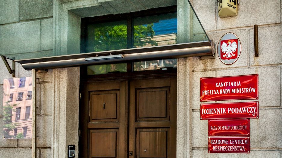 Dane funkcjonariuszy CBŚP w Internecie. Szef RCB: "Błąd ludzki i niskie płace"