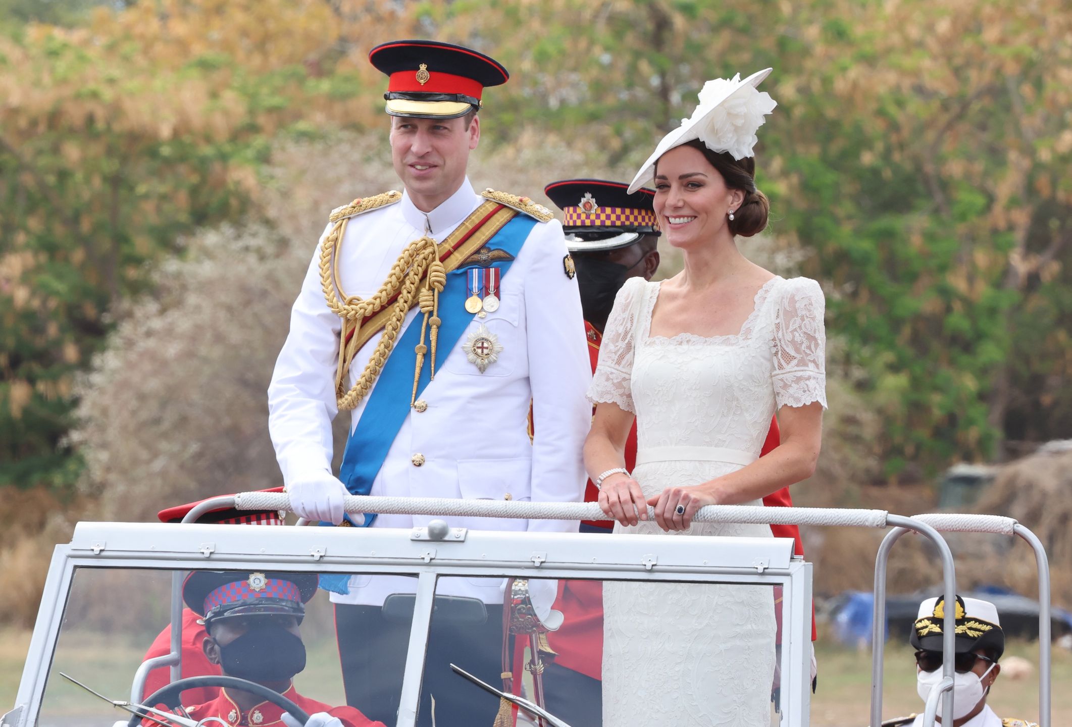 Książę William i Kate Middleton zadają szyku na wojskowej paradzie