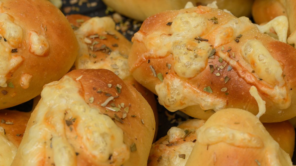 Bułeczki z kiełbasą są lepsze od pizzy