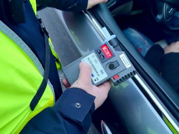 Czy po piwie można przestawić auto na podwórku? Sądy dały odpowiedź