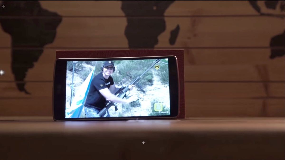 W skrócie: drop test Galaxy S6 edge, specyfikacja LG G4 i LG G Flex2 vs karabin snajperski 1