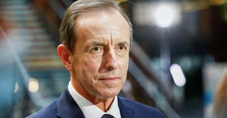 Większa kasa nie tylko dla polityków. Będą podwyżki w całej budżetówce