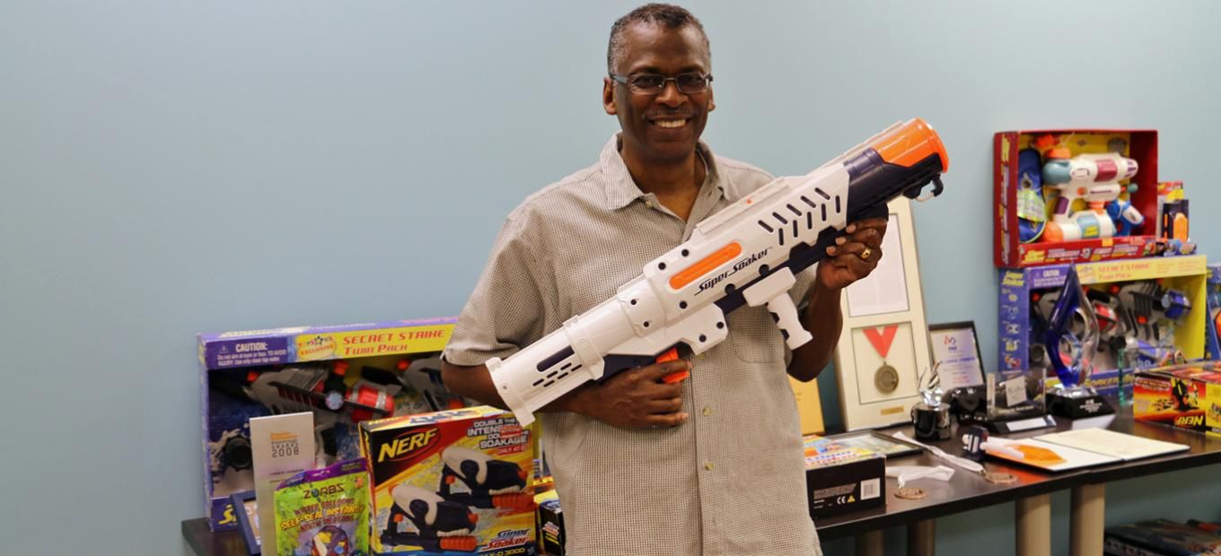 Ekstremalny śmigus-dyngus. Super Soaker - pistolet na wodę zbudowany przez inżyniera NASA 3