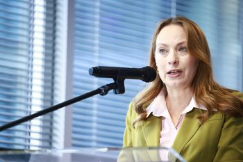 Burza wokół wydawania milionów z KPO. Ministra zabrała głos