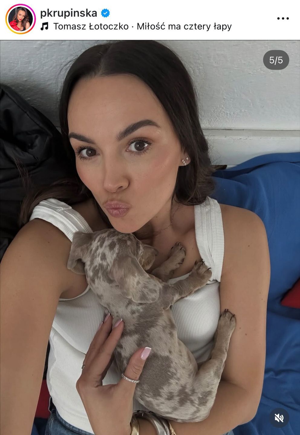 Paulina Krupińska nosi french manicure