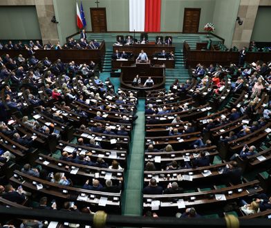 Zdumiewające pogłoski w Sejmie. Posłowie będą musieli wrócić?