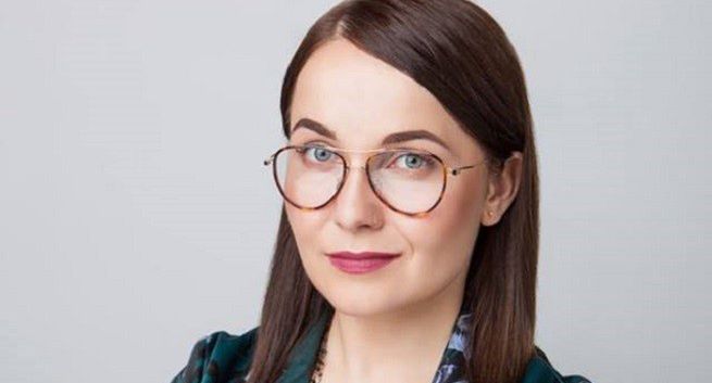 Edyta Maciejewska: z The Digitals do Gong